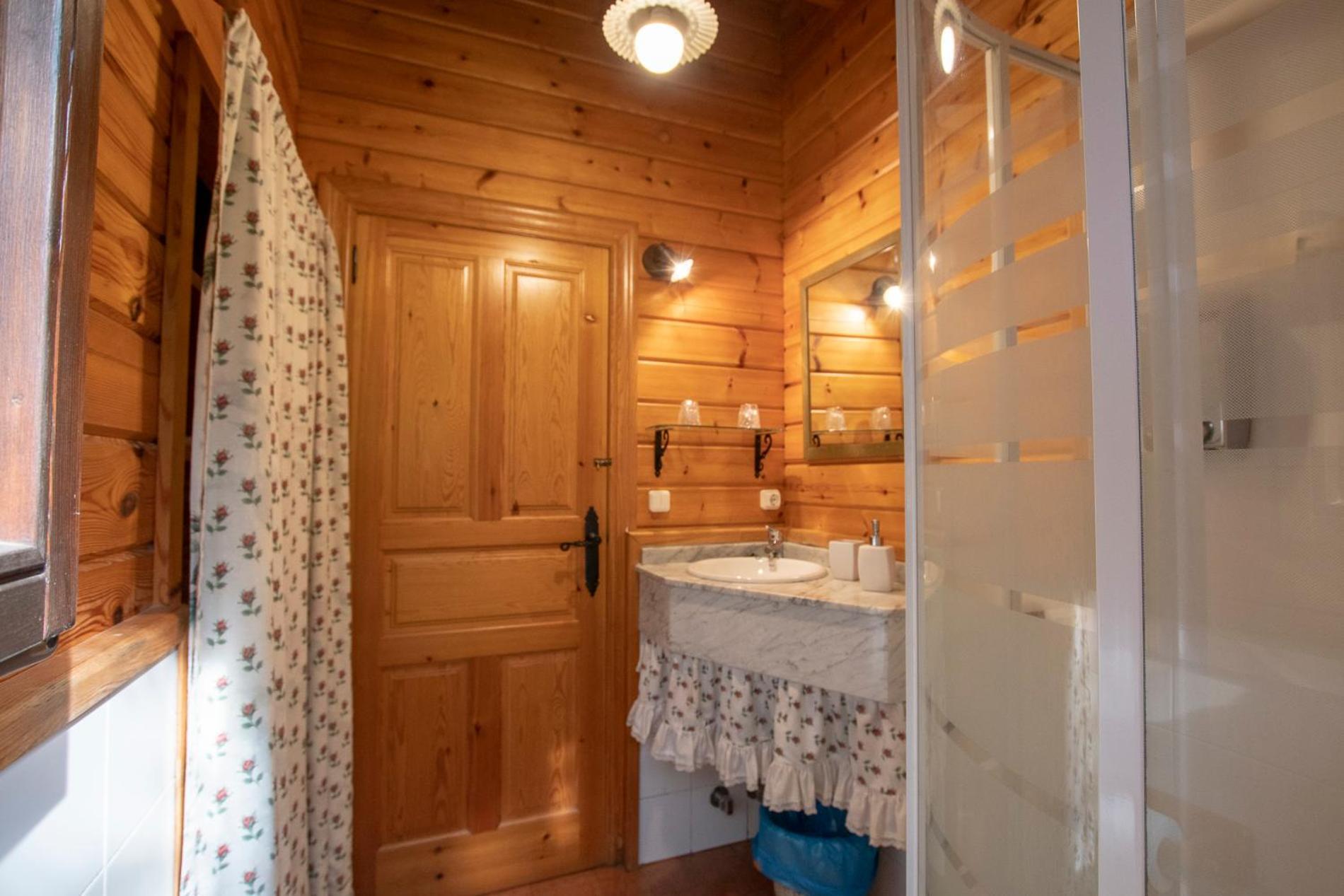 Apartamentos El Cueto Oviñana Exteriér fotografie